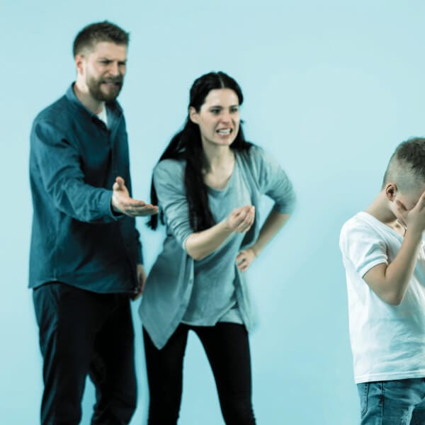 Eltern sind wütend auf Kind